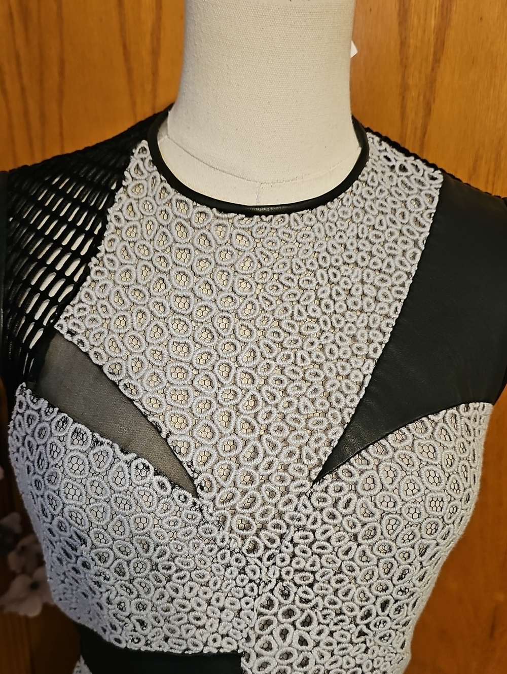Anthropologie x Yigal Azrouel Top - Picture 2 of 8